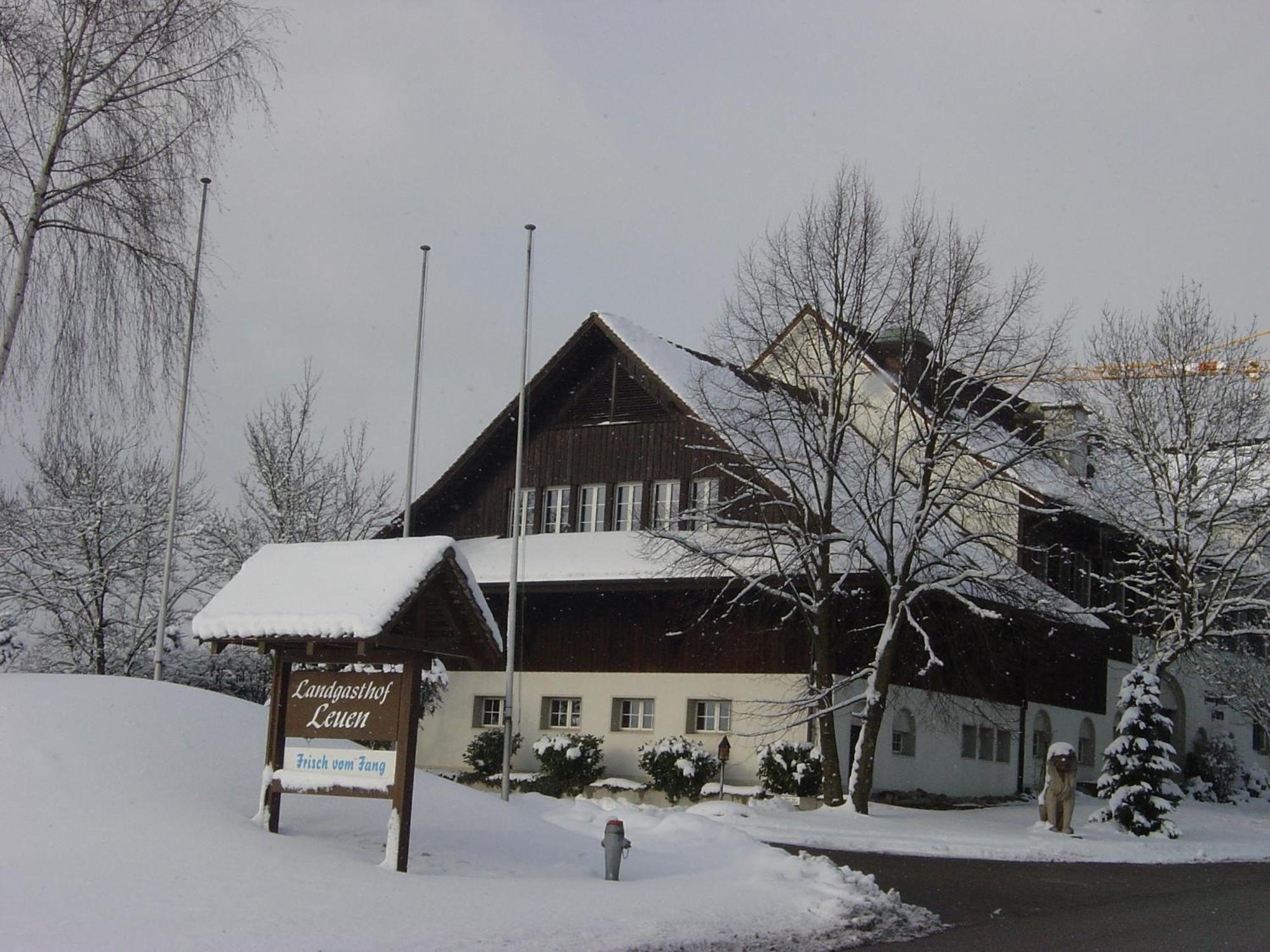 Landgasthof Leuen Uitikon Esterno foto